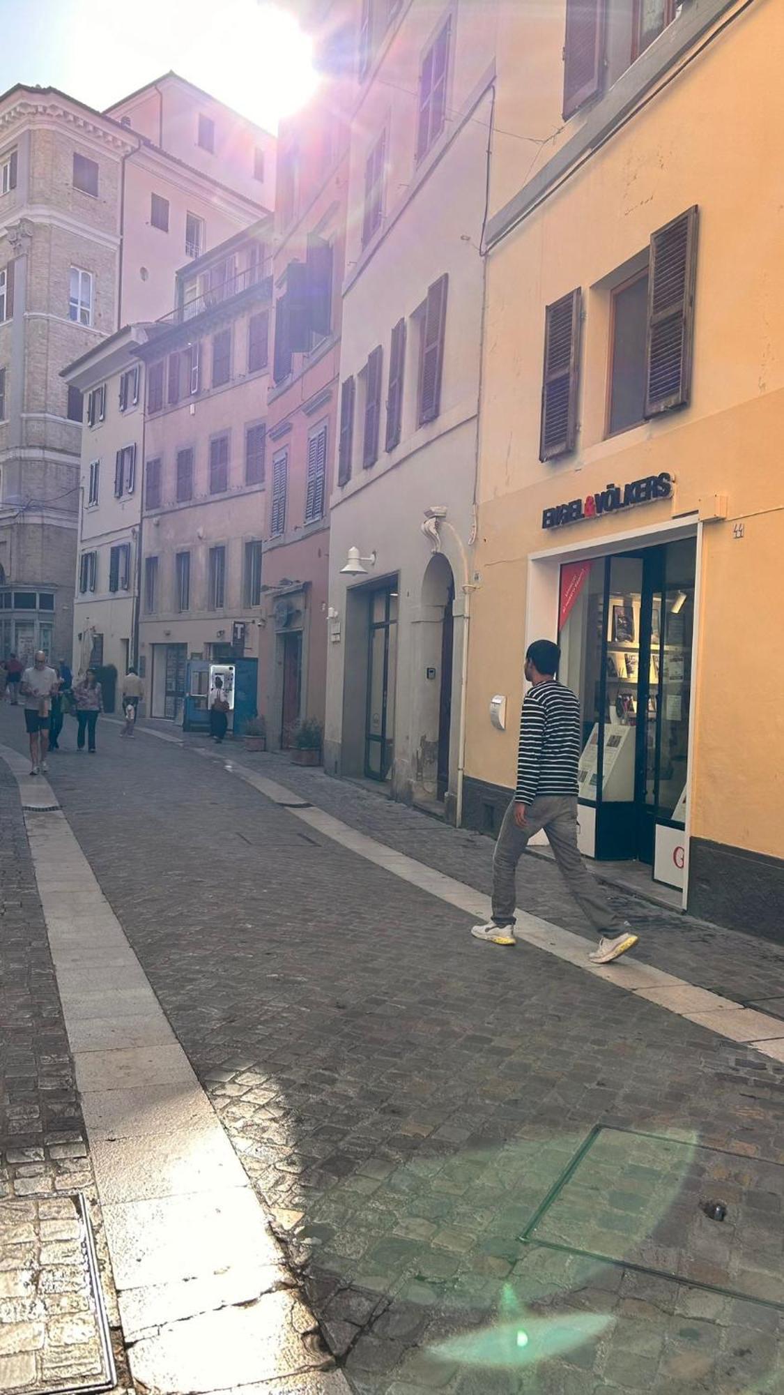 Ankon Apartments Palazzo Mazzini Ancona Bagian luar foto
